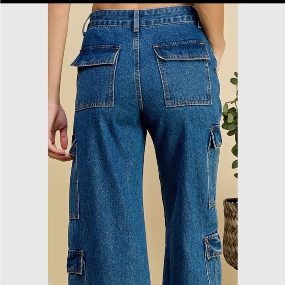 364. 4 Cargo Pockets, Cargo Jeans, Various Sizes - Picture 6 of 8